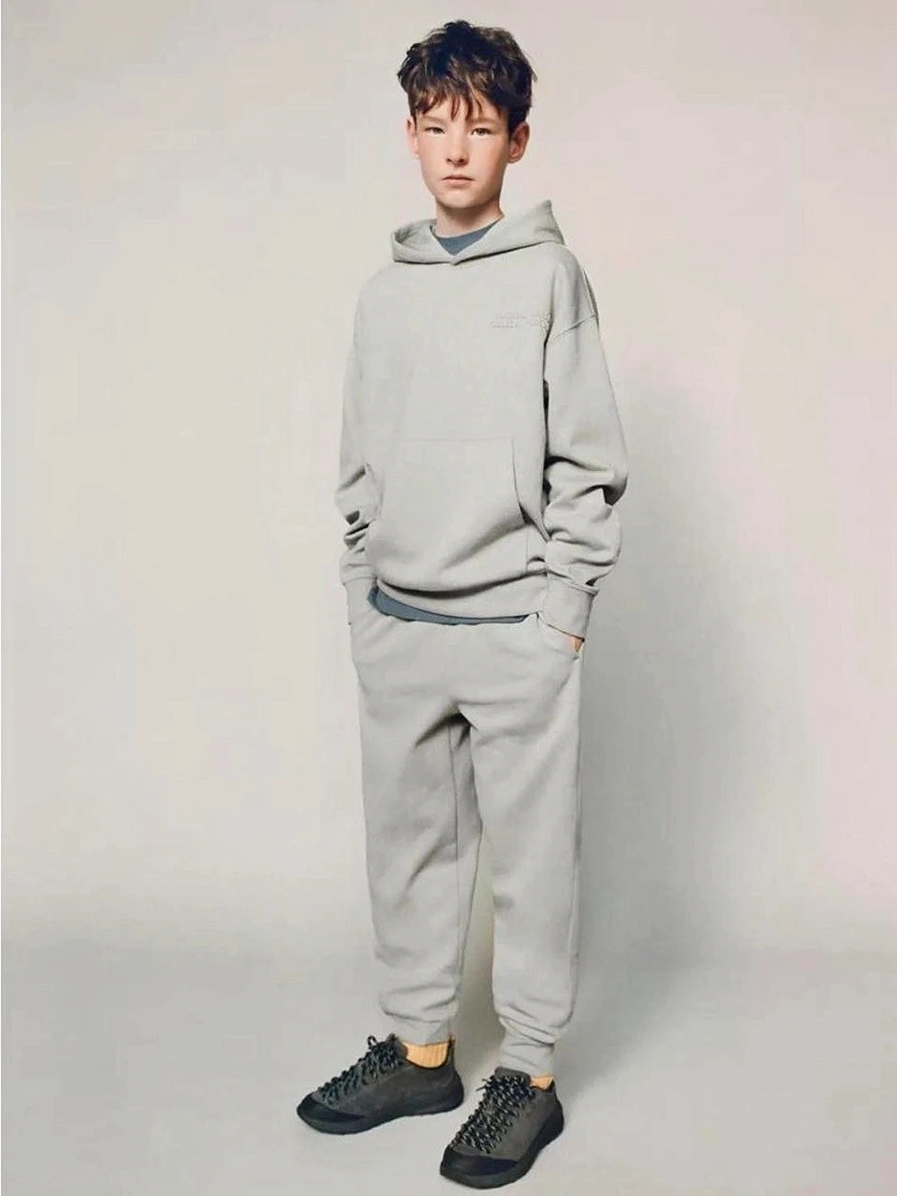 Zara Kids Boys 11-12 Beige/Gray Embossed Text Hoodie & Jogger Set NEW